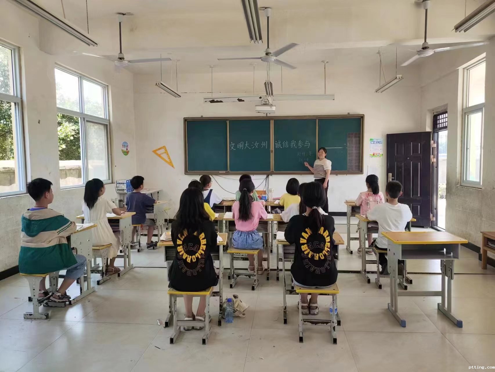 25dcd620b54875e7654414f2f467c48_proc.jpg 25dcd620b54875e7654414f2f467c48_proc.jpg