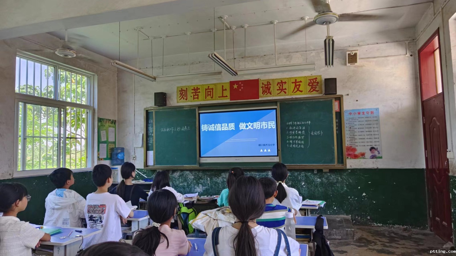 f811328cc3514426b343db7fe2cc498e.jpg f811328cc3514426b343db7fe2cc498e.jpg